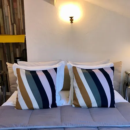 Reglisse Et Pain D'epices - D'hotes Онфлер