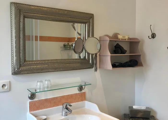 Reglisse Et Pain D'epices - D'hotes Онфлер